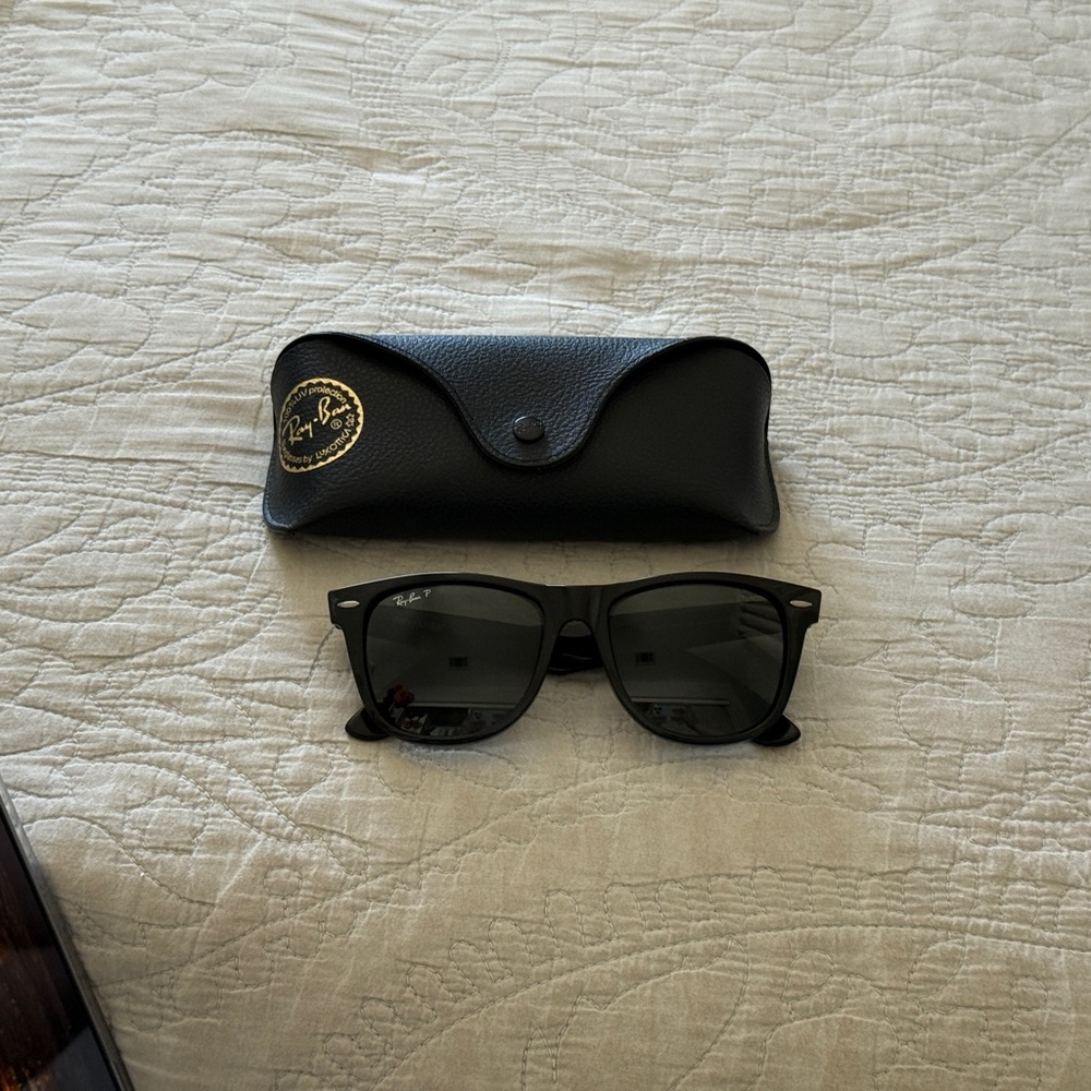 Ray-Ban Classic Black Sunglasses with Case